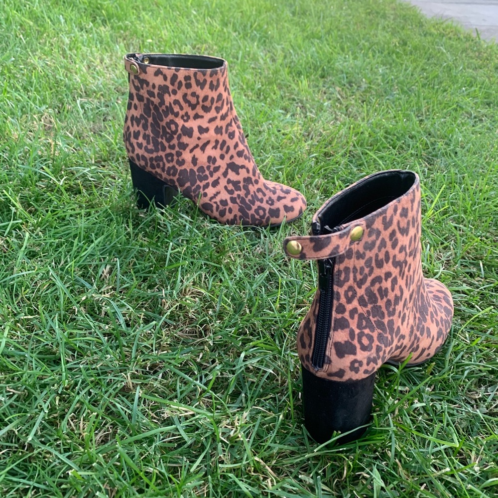 Steve Madden booties size 8 - Picture 6 of 12